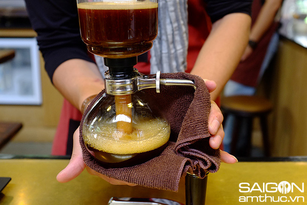Cận cảnh bar cà phê 'brew' với đủ kiểu pha chế thủ công độc nhất Sài Gòn 12