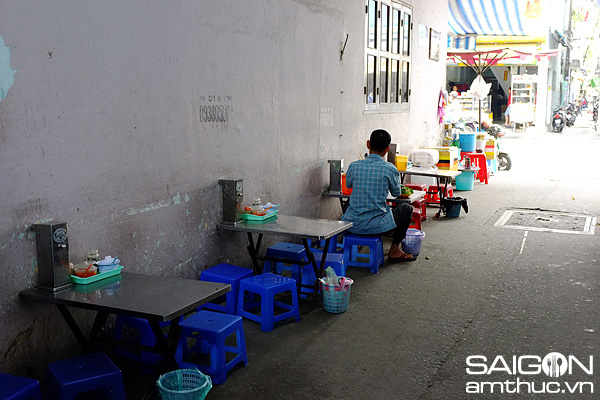 Bún riêu, hương vị món ngon Sài Gòn bình dân 5