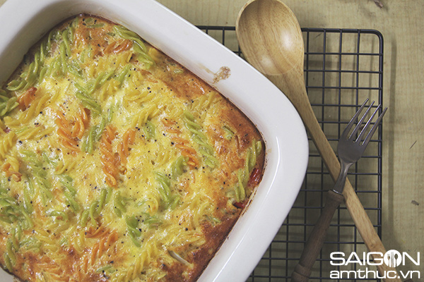 Đổi m&oacute;n với trứng r&aacute;n kiểu &Yacute; Frittata 1