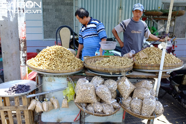 Vô Chợ Lớn ghé phố bán đậu phộng 6