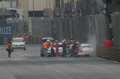 Chỉ trong vòng 24 giờ đã có 2 tay đua tử nạn tại đường đua Macau 