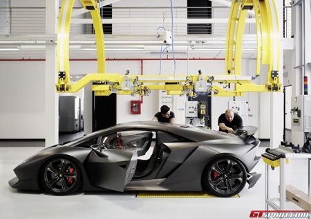 Lamborghini đưa ‘siêu phẩm’ Sesto Elemento vào sản xuất 1