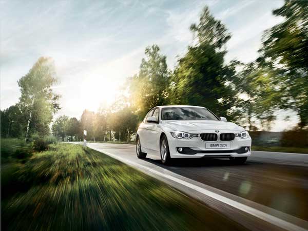 BMW Series 3 phiên bản mới với nhiều trnag bị công nghệ – Ảnh: Euro Auto 