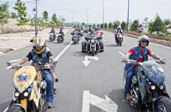 Với khẩu hiệu “Born to ride” những người đam mê Harley đã cùng nhau rong ruổi qua mọi nẻo đường đất nước