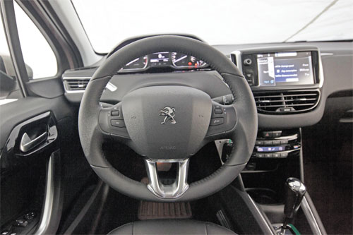 Peugeot 208 mẫu hatchback sang trọng 1