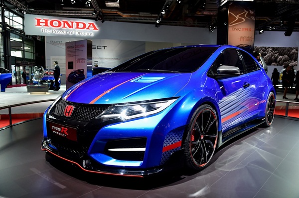 Civic Type R một trong những cái tên thu hút sự chú ý tại Paris Motor Show lần này