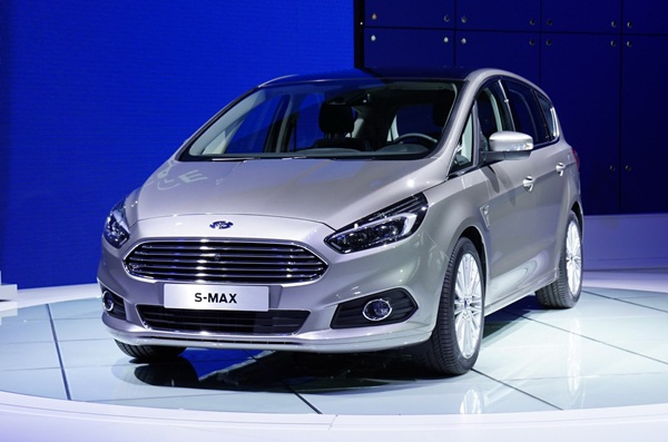 Ford S-MAX một trong những đại diện mới của hãng xe Mỹ tại triển lãm Paris