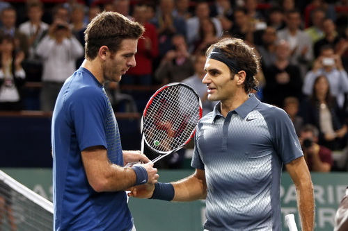 Hạ Del Potro, Federer gặp Djokovic ở bán kết Paris Masters