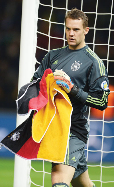 Gương mặt thất thần của thủ môn Neuer sau khi đội tuyển Đức để vuột mất chiến thắng