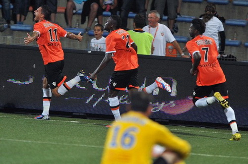 Lorient đánh bại Montpellier 2-1