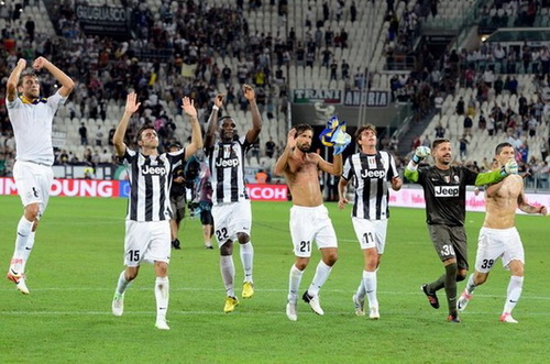 Juventus thắng Parma 2-0