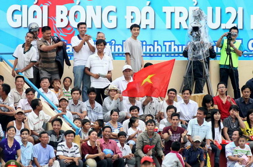Người Ninh Thuận hân hoan với thành tích của đội nhà