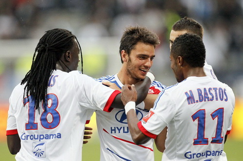 Lyon tiếp tục bất bại tại Ligue 1