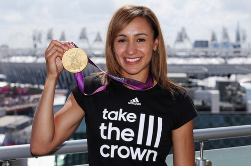 Jessica Ennis có 5 triệu bảng nhờ chiếc HCV Olympic 2012