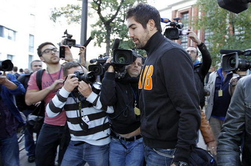 Cầu thủ bóng ném Nikola Karabatic bị bắt giữ để thẩm vấn