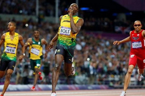 Usain Bolt giành huy chương vàng cự ly 200m tại Olympic 2012