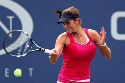 Tay vợt Julia Goerges bị loại ở vòng 1 giải Mỹ mở rộng 2012