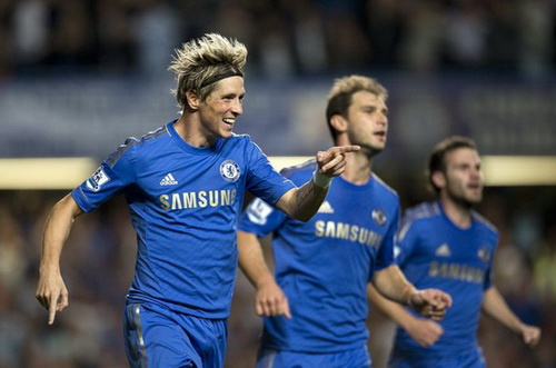 Fernando Torres ghi bàn cho Chelsea