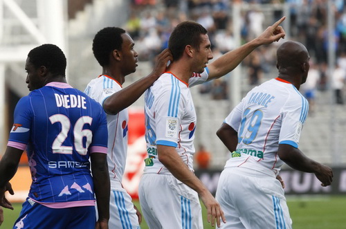 Marseille toàn thắng trong 6 trận tại Ligue 1