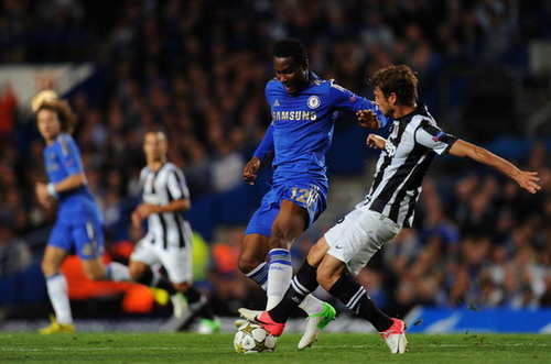 Tiền vệ John Obi Mikel của Chelsea