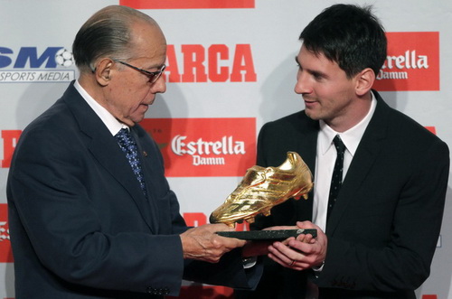 Lionel Messi nhận giải Chiếc giày vàng