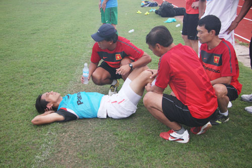 Phước Vĩnh chấn thương trước thềm AFF Cup