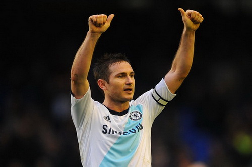 Vừa lập cú đúp, Lampard vẫn không được Chelsea giữ lại