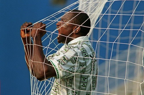 Tiền đạo lừng danh một thời của tuyển Nigeria, Yekini qua đời