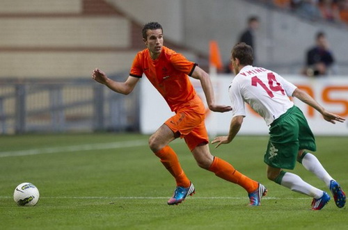 Van Persie cùng tuyển Hà Lan thua Bulgaria 1-2