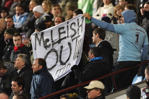 Aston Villa sa thải HLV McLeish