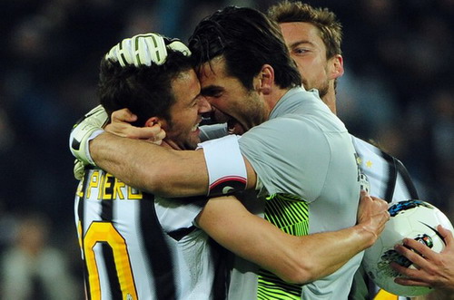 Del Piero và Buffon đã cùng Juve trải qua những thời điểm khó khăn