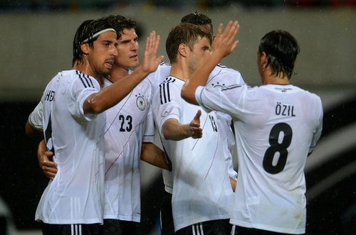 Tuyển Đức giành chiến thắng 2-0 trước Israel