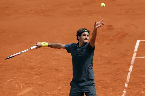 Roger Federer giành quyền vào vòng 3 Roland Garros 2012