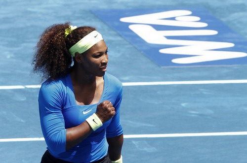 Serena Williams đánh bại Maria Sharapova