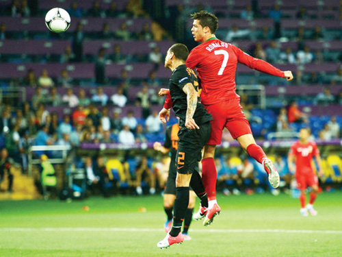 Cristiano Ronaldo nhiều khả năng sẽ đưa Bồ Đào Nha vào bán kết - Ảnh: AFP