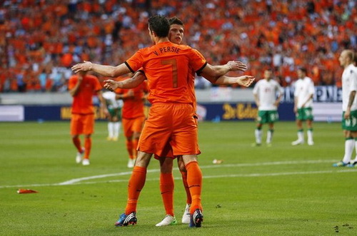 Hai tiền đạo Robin Van Persie và Klaas-Jan Huntelaar của tuyển Hà Lan