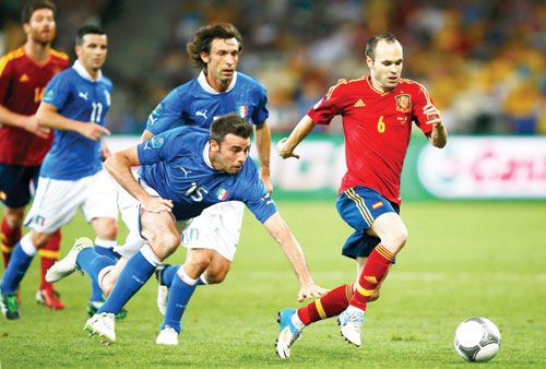 Iniesta xuất sắc nhất Euro 2012