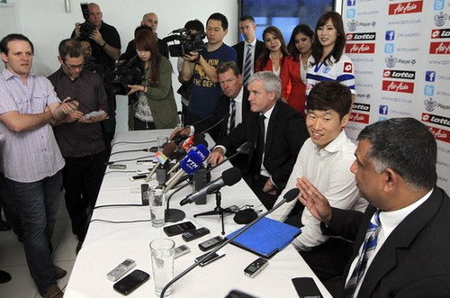 Park Ji-sung chính thức sang Queen Park Rangers