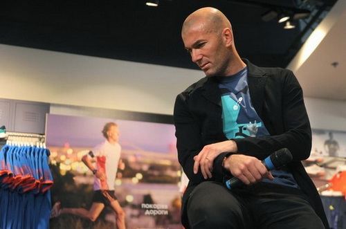 Zinedine Zidane là ứng viên cho vị trí HLV tuyển Pháp