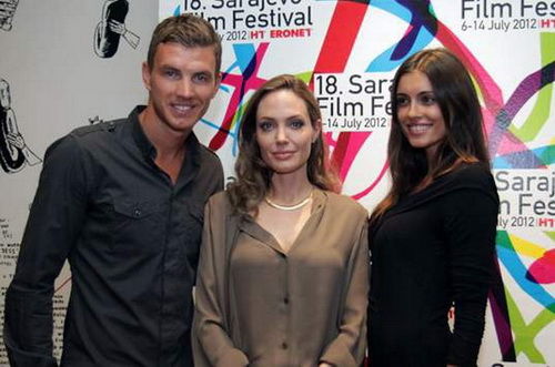 Edin Dzeko gặp mặt Angelina Jolie