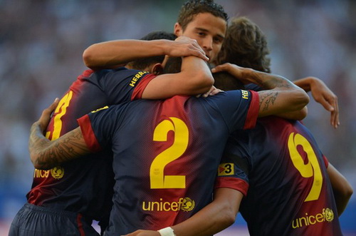 Barcelona thắng Hamburg 2-1