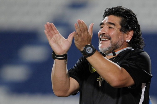 Maradona: Cristiano Ronaldo không cùng đẳng cấp với Messi