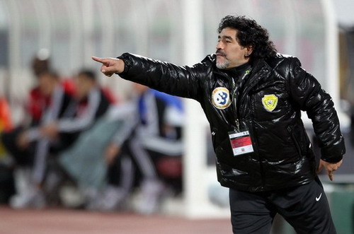Maradona bị CLB Al Wasl sa thải