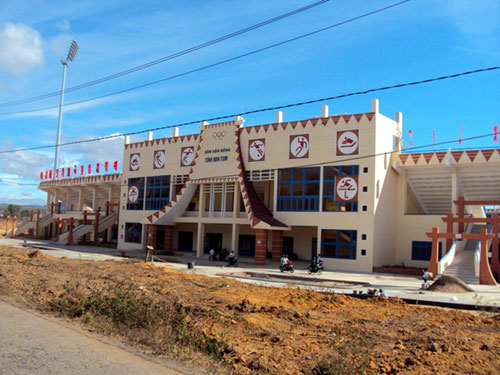Sân vận động Kon Tum chuẩn bị khánh thành