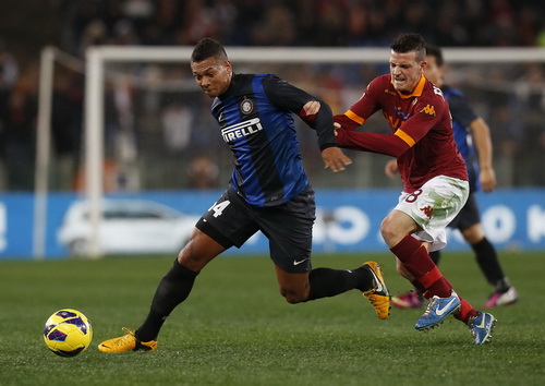Inter Milan hòa AS Roma 1-1 tại Serie A