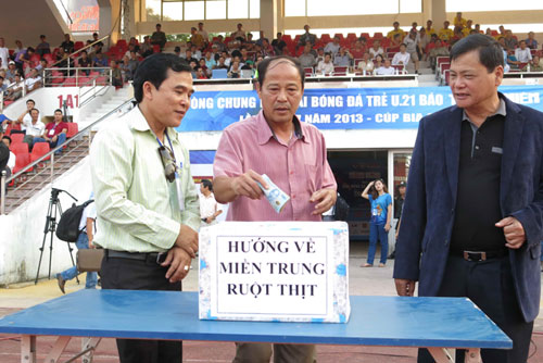 Hướng về miền Trung