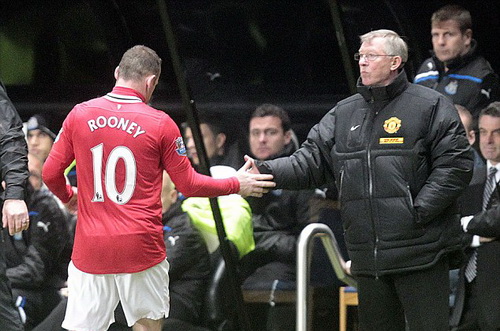 Rooney tiết lộ lý do mâu thuẫn với Sir Alex