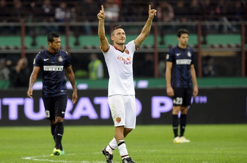 Totti tỏa sáng giúp AS Roma nhấn chìm Inter Milan-2