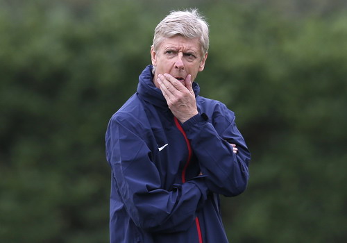 Arsenal sẽ tăng lương cho HLV Wenger