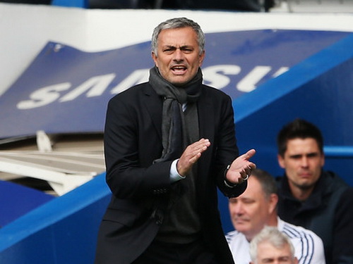HLV Mourinho lại than phiền về lịch thi đấu